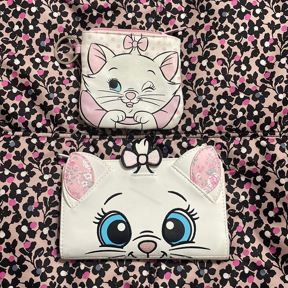 Disney Loungefly Aristocats Marie Wallet and Marie Coin Purse